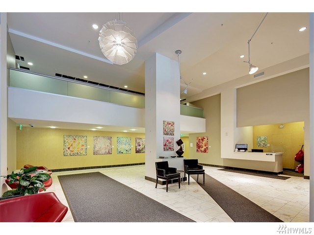 For Sale: 2911 2nd Ave #1019 Seattle, WA 98121