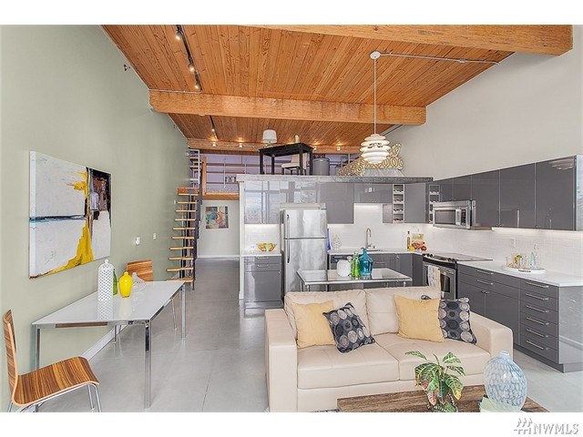 For Sale: 1812 19th Ave #216 Seattle, WA 98122