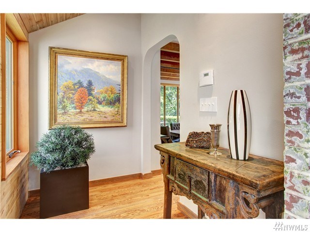 For Sale: 1502 Madrona Dr Seattle, WA 98122