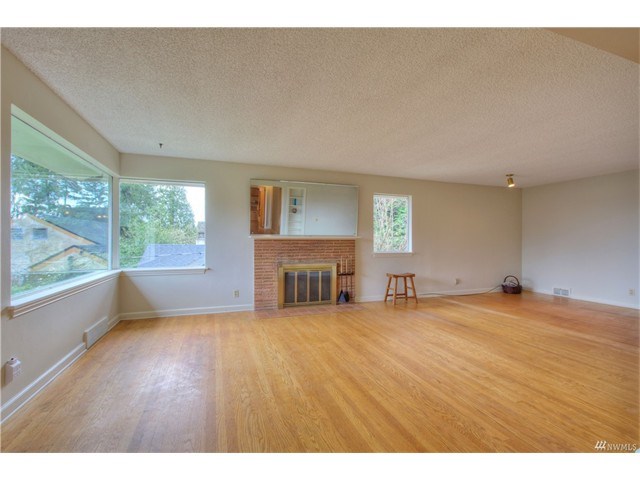 11345 25th Ave NE