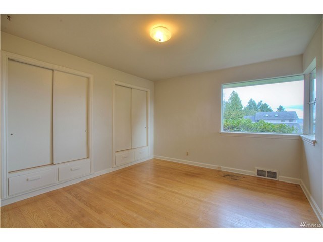 11345 25th Ave NE