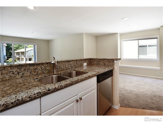 For Sale: 12034 15th Ave NE #APT 209 Seattle, WA 98125