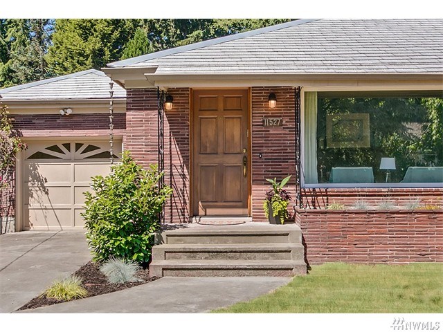 For Sale: 11527 30th Ave NE Seattle, WA 98125