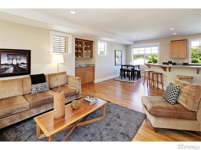For Sale: 10759 Durland Ave NE Seattle, WA 98125