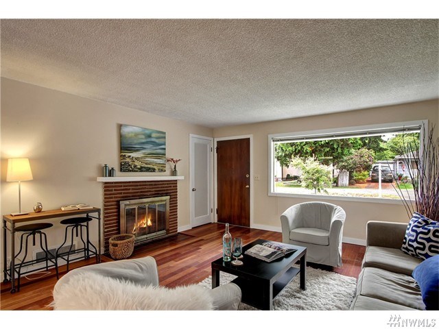 For Sale: 12512 2nd Ave NE Seattle, WA 98125