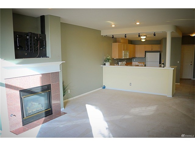 3221 SW Avalon Way #110