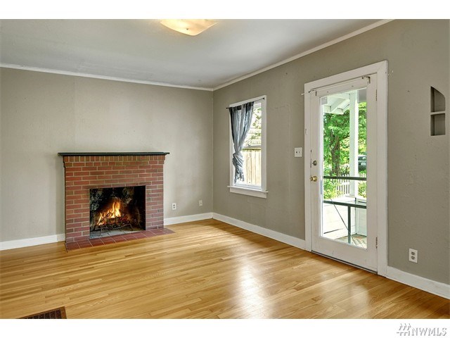 For Sale: 10533 Phinney Ave N Seattle, WA 98133