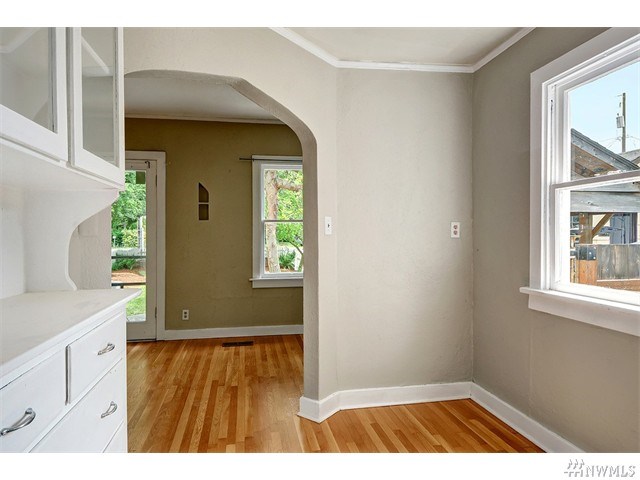 For Sale: 10533 Phinney Ave N Seattle, WA 98133