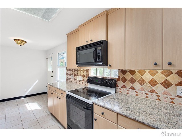 For Sale: 1450 N 145th St Seattle, WA 98133