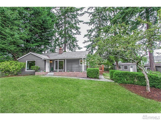 For Sale: 304 N 200th St Seattle, WA 98133