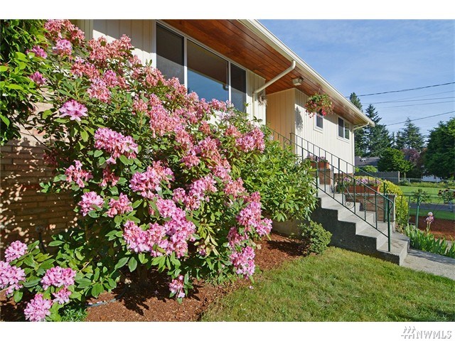 For Sale: 20025 Palatine Ave N Seattle, WA 98133