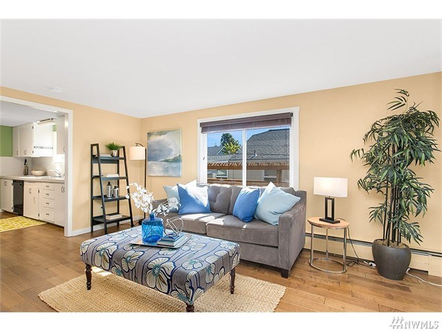 For Sale: 722 N 103rd St Seattle, WA 98133