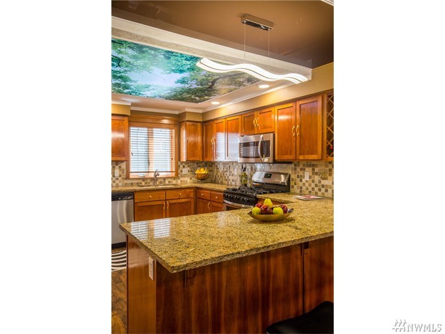For Sale: 6531 SW 42nd Ave SW #B Seattle, WA 98136