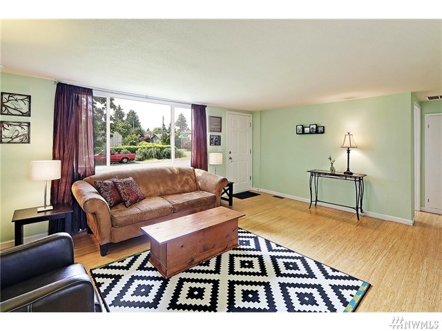 For Sale: 10204 37th Ave SW Seattle, WA 98146