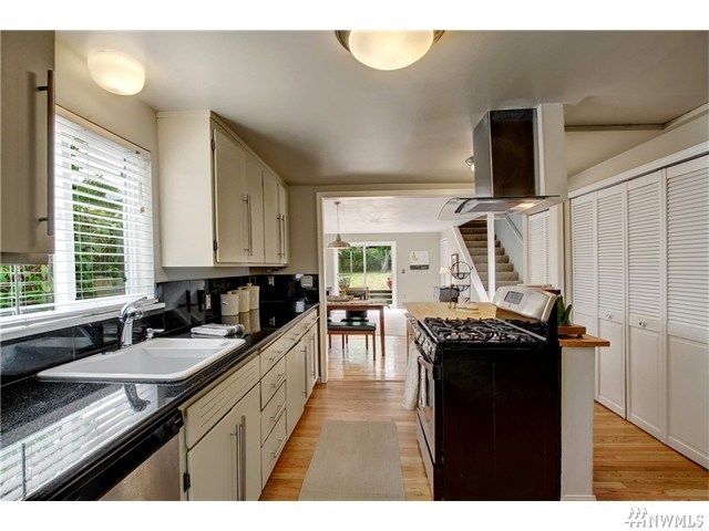 For Sale: 3532 SW Ocean View Dr Seattle, WA 98146
