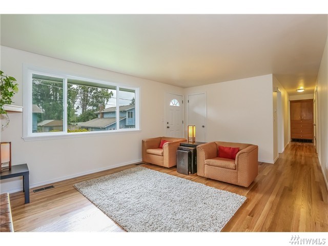 For Sale: 11420 18th Pl SW Seattle, WA 98146