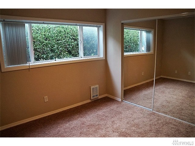 For Sale: 17431 Ambaum Blvd S #A1 Seattle, WA 98148