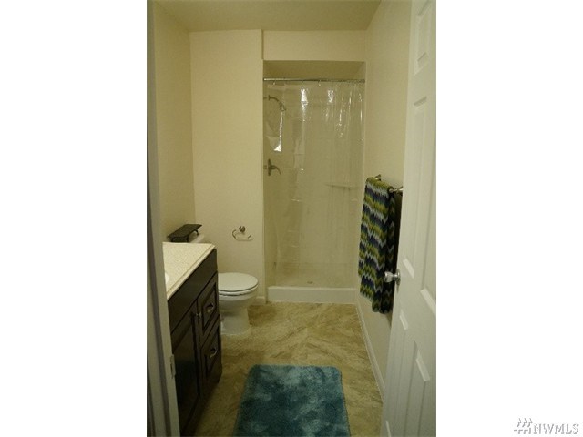 For Sale: 17431 Ambaum Blvd S #A1 Seattle, WA 98148