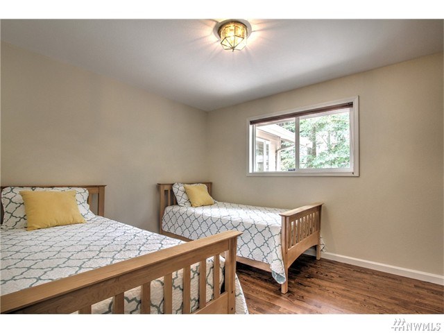 For Sale: 17480 47th Ave NE Seattle, WA 98155