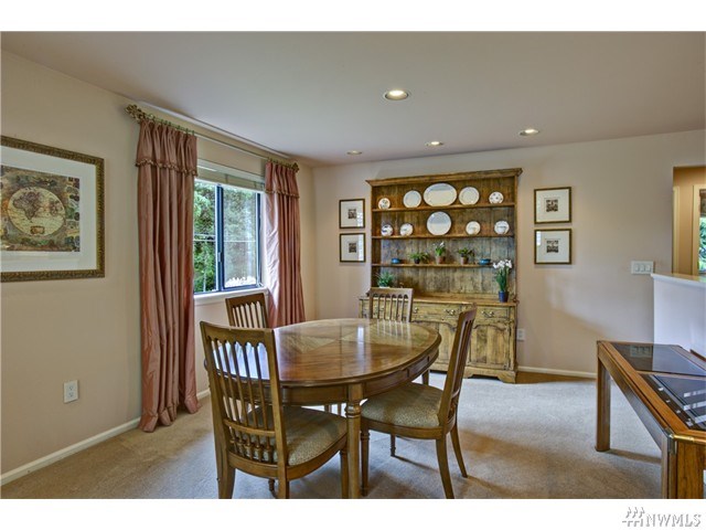 For Sale: 4946 NE 193rd St Seattle, WA 98155