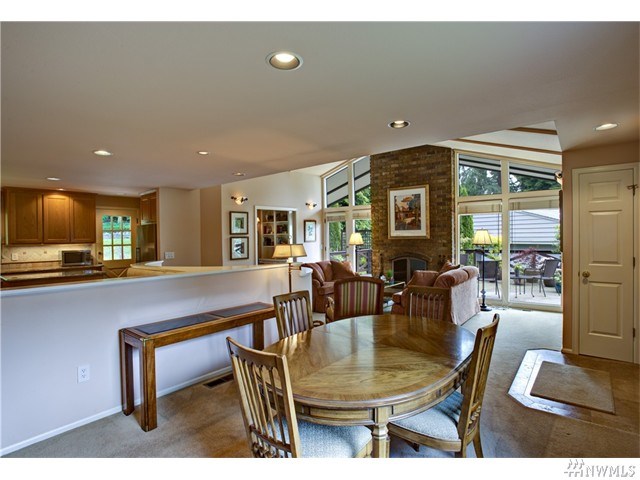 For Sale: 4946 NE 193rd St Seattle, WA 98155