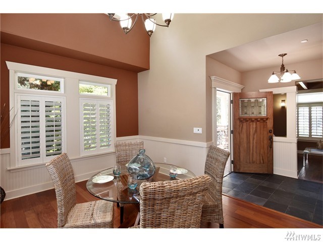 For Sale: 18062 25th Ave NE Seattle, WA 98155