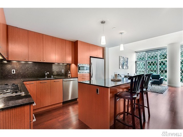 For Sale: 909 5th Ave #703 Seattle, WA 98164
