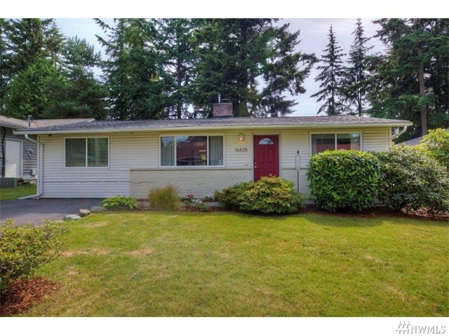 For Sale: 16428 15th Ave SW Seattle, WA 98166