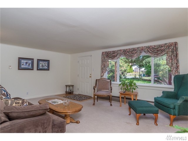 For Sale: 16247 16th Ave SW Seattle, WA 98166