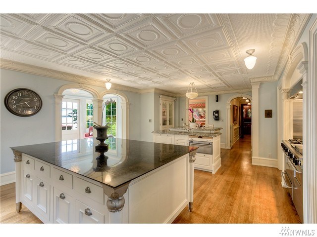 For Sale: 16220 Maplewild Ave SW Seattle, WA 98166