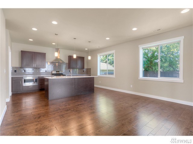 For Sale: 24731 15th Ave S Seattle, WA 98168