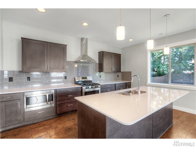 For Sale: 24731 15th Ave S Seattle, WA 98168