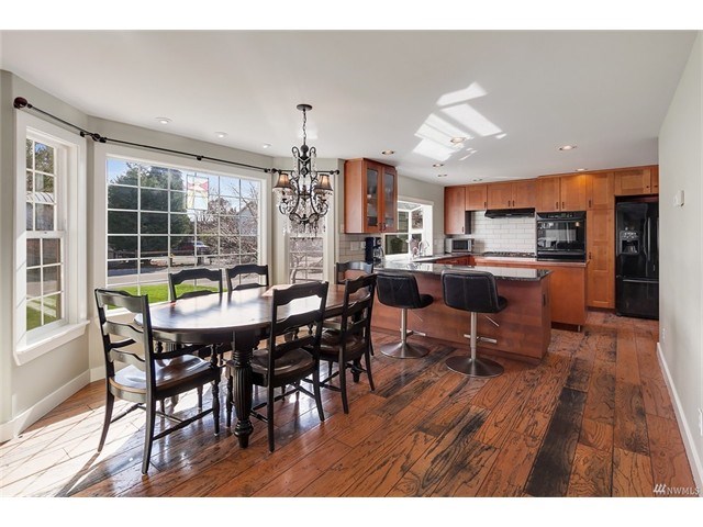 15610 37th Ave NE