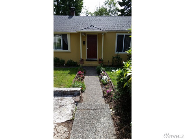 For Sale: 7421 S 116th Pl Seattle, WA 98178