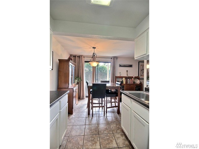 For Sale: 4822 S 187th Pl #C102 Seattle, WA 98188