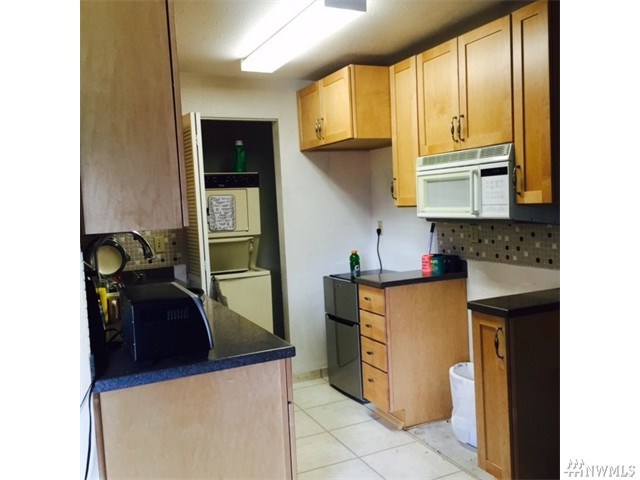 For Sale: 15280 Macadam Rd S #E-205 Seattle, WA 98188