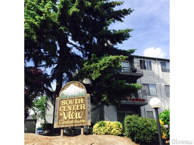 For Sale: 15280 Macadam Rd S #E-205 Seattle, WA 98188