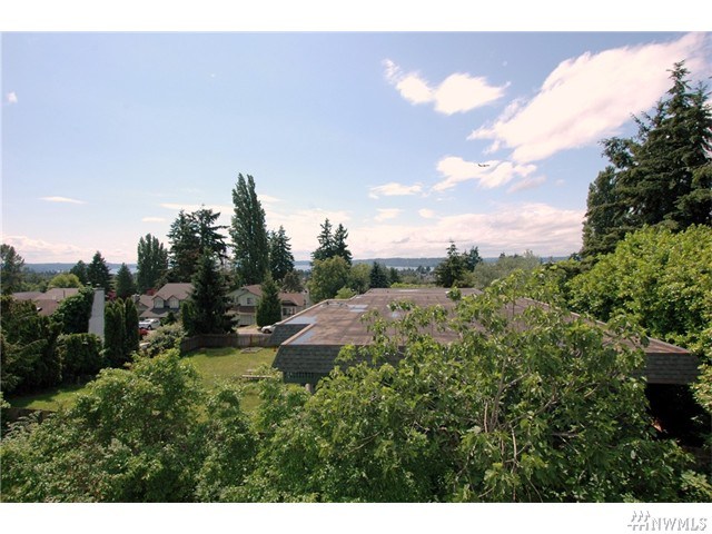 For Sale: 24021 26 Ave S Seattle, WA 98198