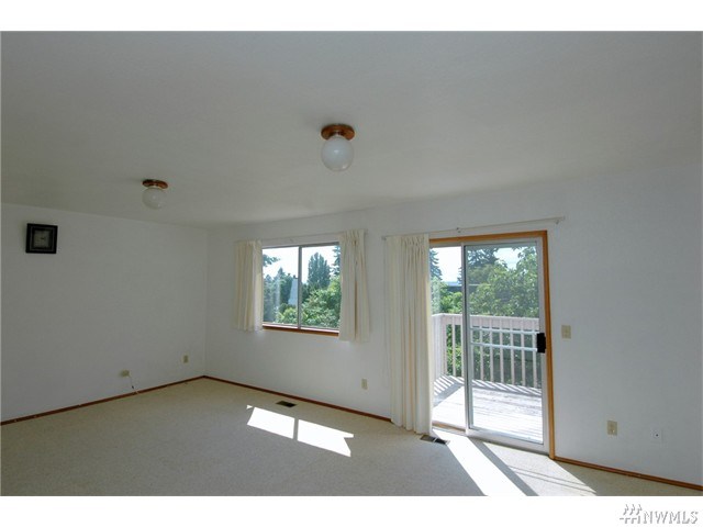 For Sale: 24021 26 Ave S Seattle, WA 98198