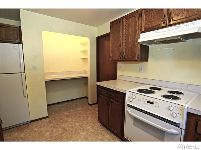For Sale: 24827 13th Ave S Seattle, WA 98198