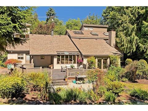 3246 44th Ave W