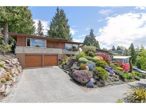3246 44th Ave W