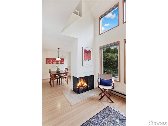 For Sale: 3423 W Government Way #5 Seattle, WA 98199