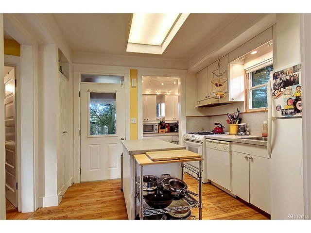 3007 Victor Pl