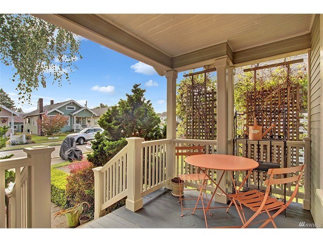 3007 Victor Pl