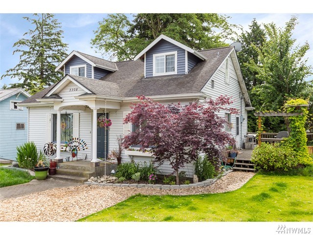 For Sale: 2308 Lowell Rd Everett, WA 98203