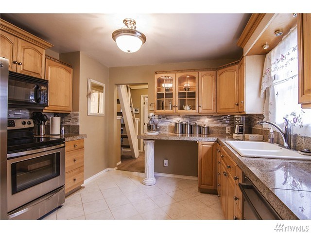 For Sale: 7012 Beverly Ln Everett, WA 98203