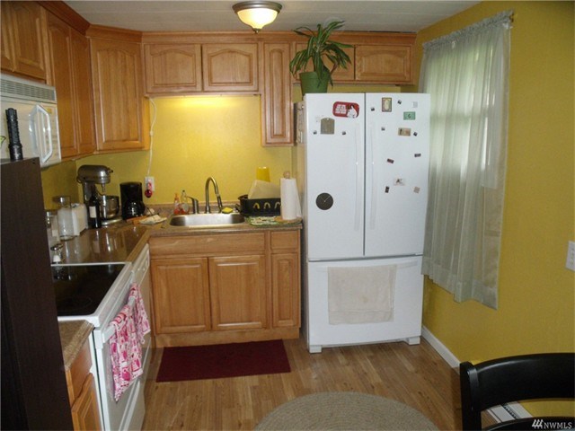 2511 Lexington Ave