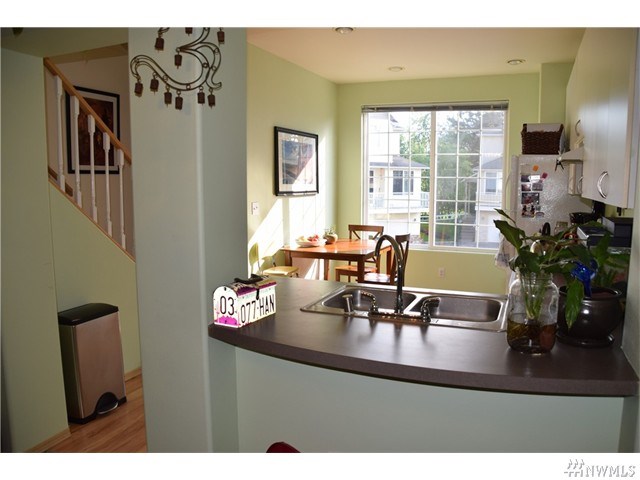 For Sale: 10414 Holly Dr #D Everett, WA 98204
