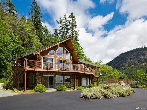 2311 Hickory Dr